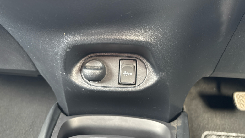 Toyota Yaris 1.5 Hybrid Icon Tech 5dr CVT Hybrid Hatchback